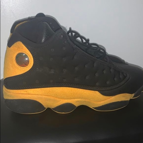 Air Jordan 13 Melo Class is 2002 - Picture 1 of 3